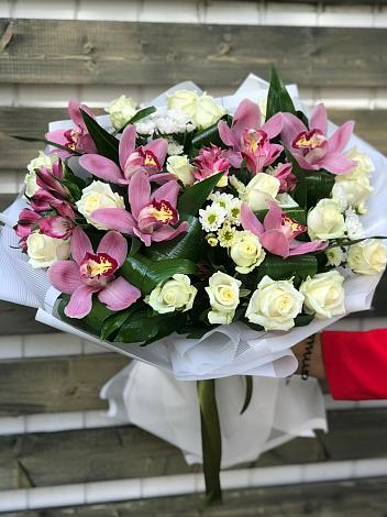 Букет цветов из: Розы и Хризантемы в Раевском Башкортостан